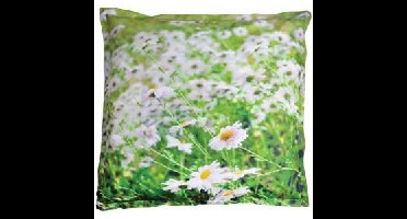 Zitzak buiten bloemen